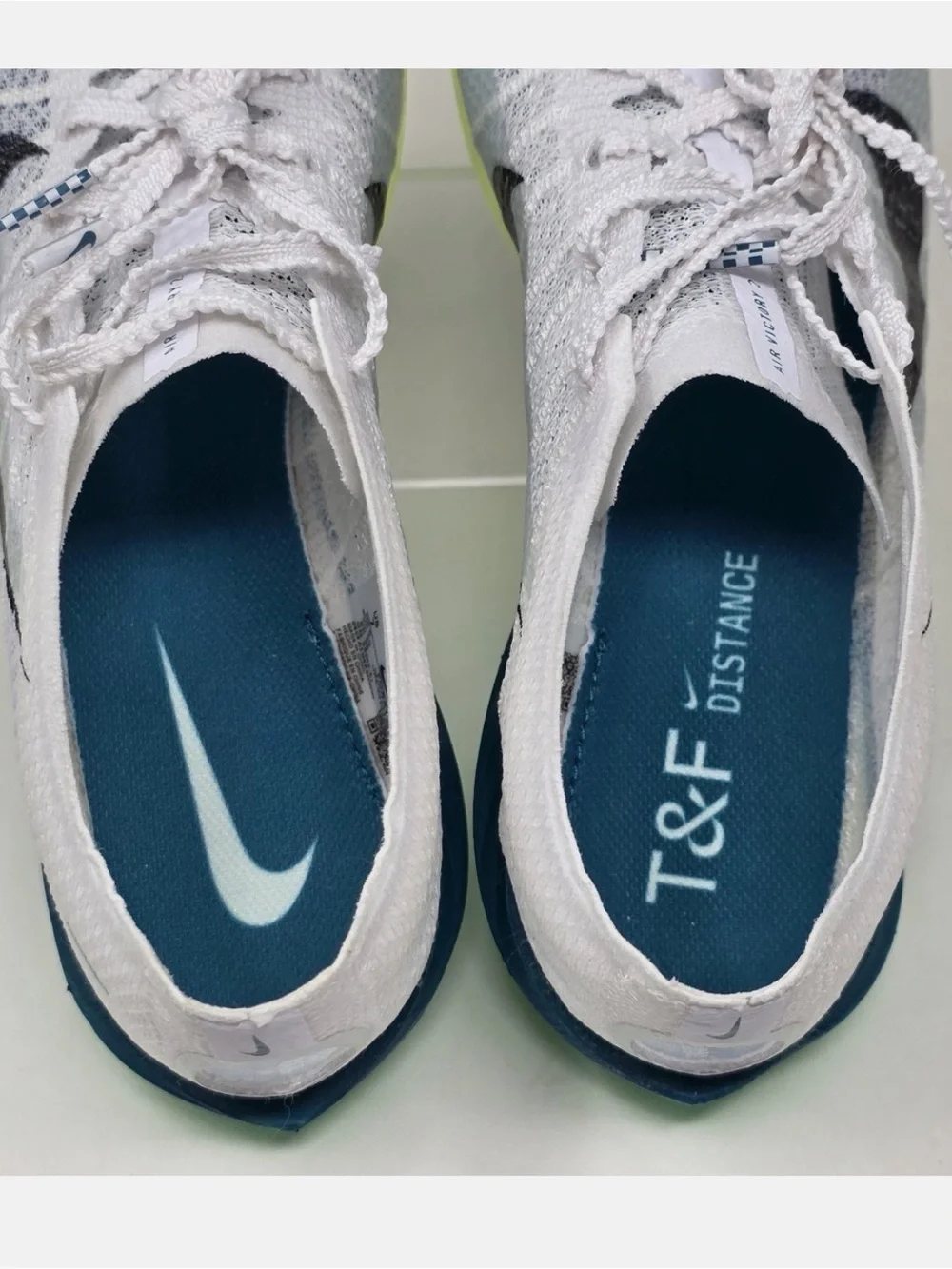Nike - Air Zoom Victory 2 'White Bright Spruce Electric Algae Black.